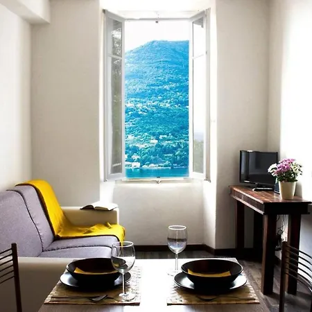 La Dolce Vista By Quokka 360 - Romantic Flat With View In *