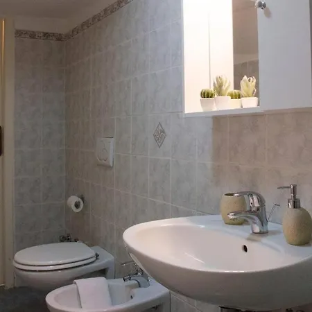 La Dolce Vista By Quokka 360 - Romantic Flat With View In Apartment